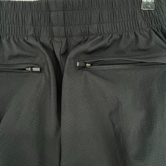 Athleta Trekkie Mod Crop Zip Ankle Pants Black Travel Hiking Commuter Activewear - Picture 8 of 10